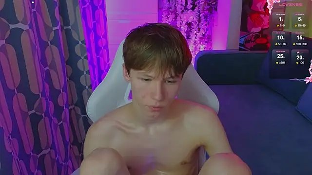 cuMte_boyのライブXXXチャット
