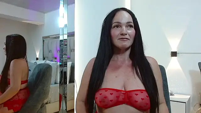 CherryMilf_ 即時 XXX 聊天