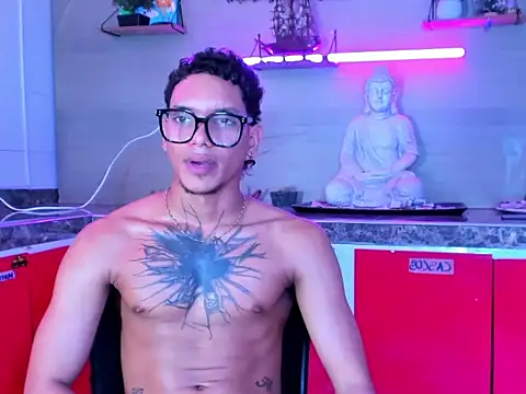 kai_storm77's Webcam Show