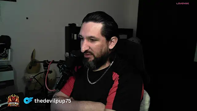 DevilPup75_ Show Webcam
