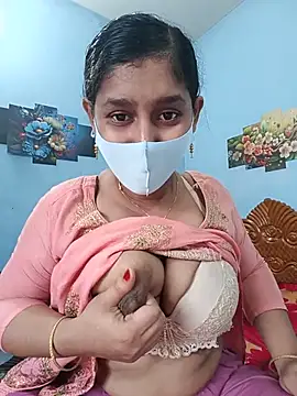 Cute_Faria Show in webcam