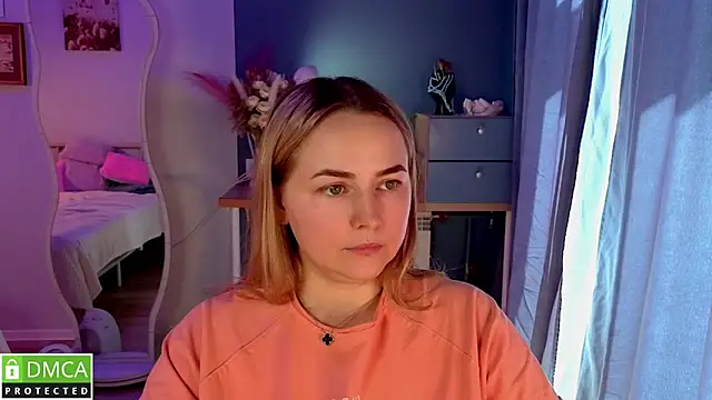 Mira_Mermayd élő XXX-chatje