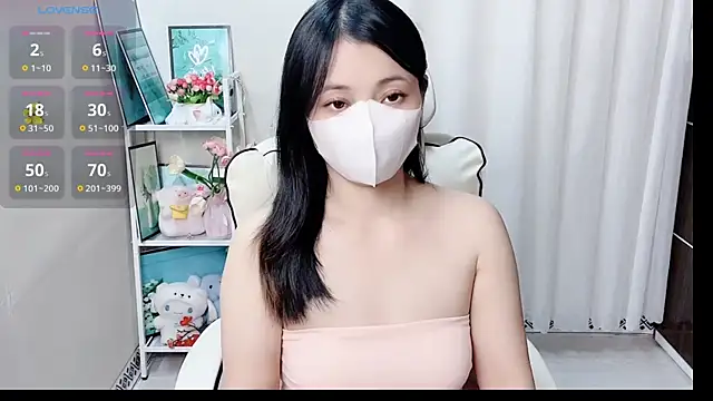 Clover_Nhi – Naživo XXX chat