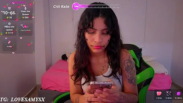 Chatroom XXX en direct de Lovelyamyy