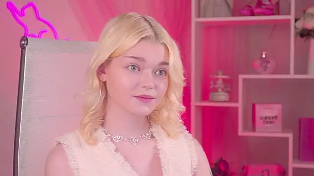AdeleCartier's Webcam Show
