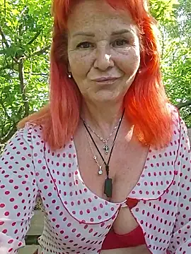 CassandraSandra44 即時 XXX 聊天