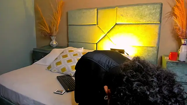 NoaahTylor Live XXX-Chat