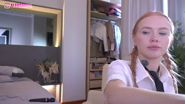 LexieLoree Obrolan Langsung XXX