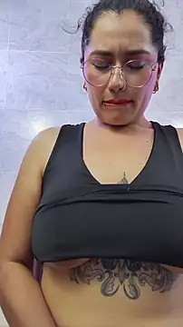 XXX chat uživo modela Your_Aleja15