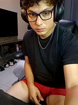 Ais_B10's Live XXX Chat