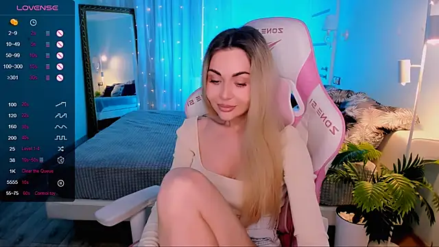 XXX chat uživo modela AdeleRoberts