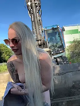 June695_ Live XXX Chat
