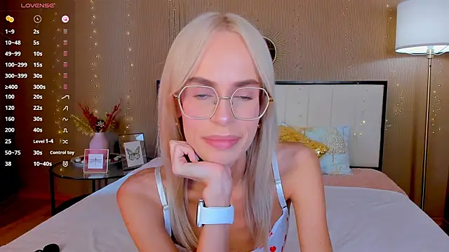 bellatipn Live XXX chat