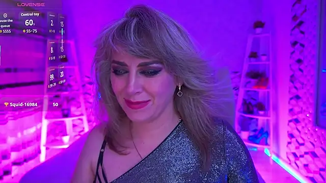 Chat XXX en directo de CandyLadyyy