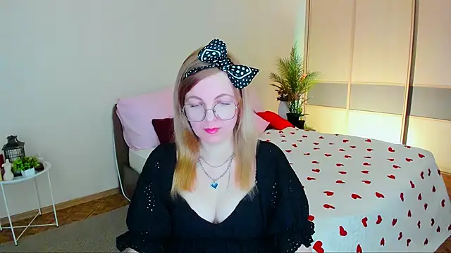 YourUniversern Live XXX chat
