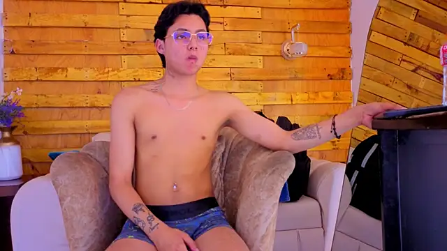tian_sex Show Webcam