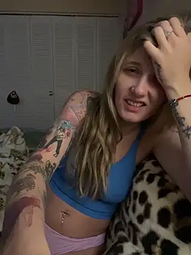 PeachyBabyx's Webcam Show
