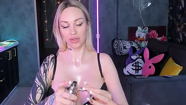 Онлайн чат XXX Blckmirrorr