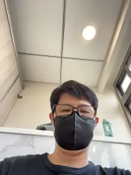 Pokazy przed kamerką – SanAnthony