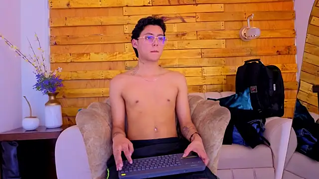 Вебкам-шоу tian_sex