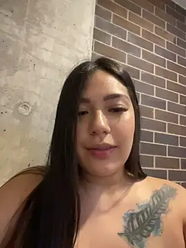Czat XXX na żywo – Latina_vanessa