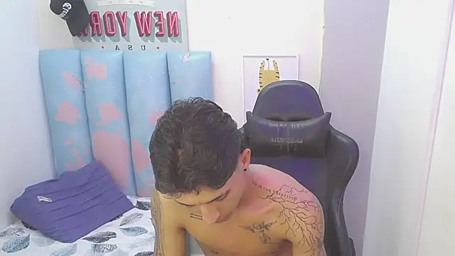 Онлайн чат XXX liam_play
