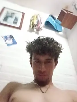 Show modela El_CharlyX69X na web-kameri