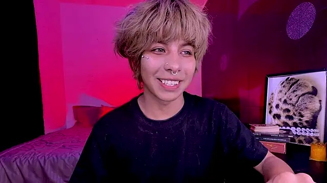 Aronn_44 Live XXX Chat