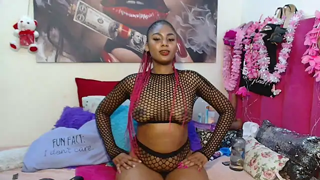 Moreish-06 Live XXX-Chat