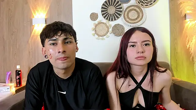 Kenji_n_Rousse Chat XXX in diretta