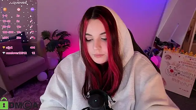 Mia_R0ss Chat XXX in diretta