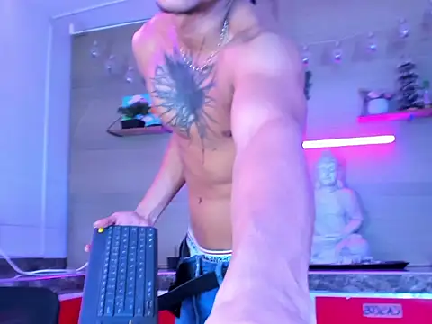 kai_storm77 Chat XXX in diretta