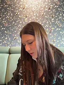 XXX chat uživo modela FionaMurr