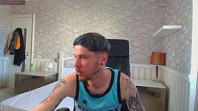 JonahShaw Live XXX-Chat