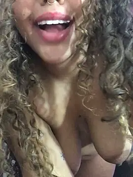 Anitta_bell's Live XXX Chat