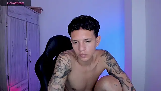 Chat XXX en directo de tylernova