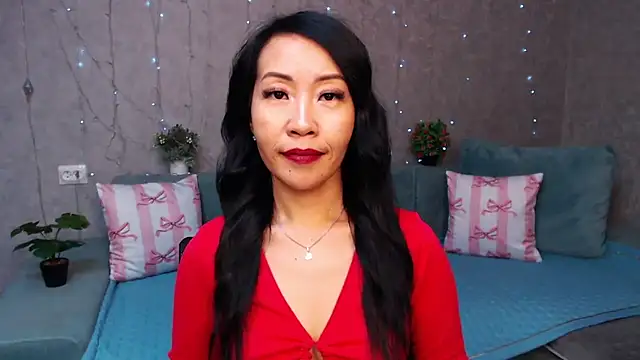 LiaPak's Webcam Show