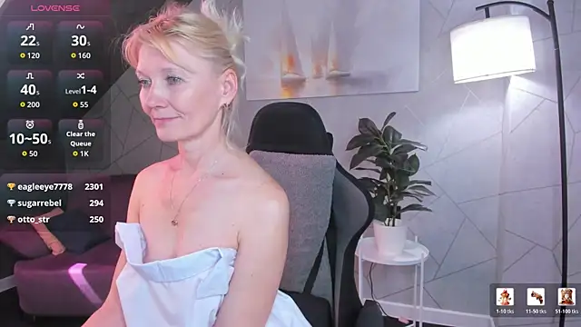 Julie_Lucas Adlı Modelin Canlı XXX Sohbeti