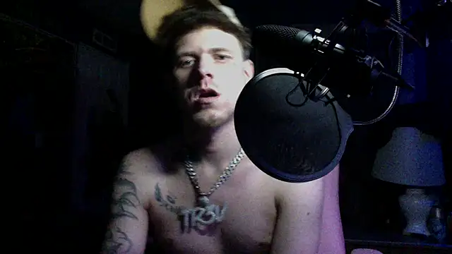 traejddd's Live XXX Chat