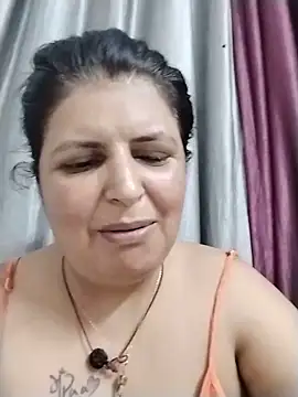 Jann_Riya333's Live XXX Chat