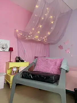 adriscute Adlı Modelin Canlı XXX Sohbeti