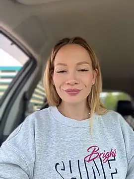 LavenderHot's Live XXX Chat