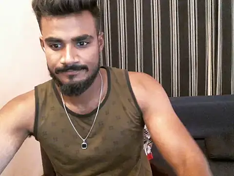 Show modela indianvijay na web-kameri