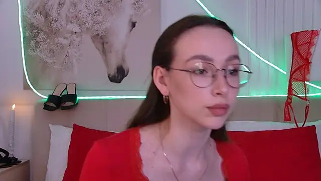Emily_Simon Chat XXX live