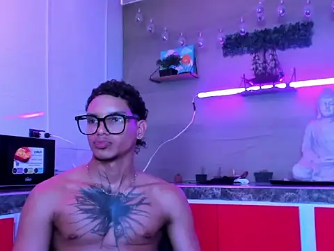 kai_storm77 Webcam Show