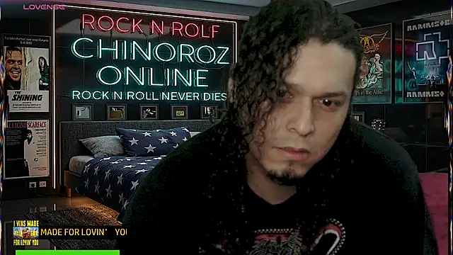 Show modela chino_roz na web-kameri
