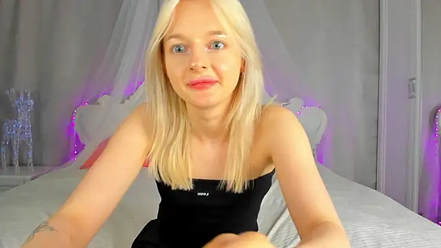 AlessaKiss' Live XXX Chat
