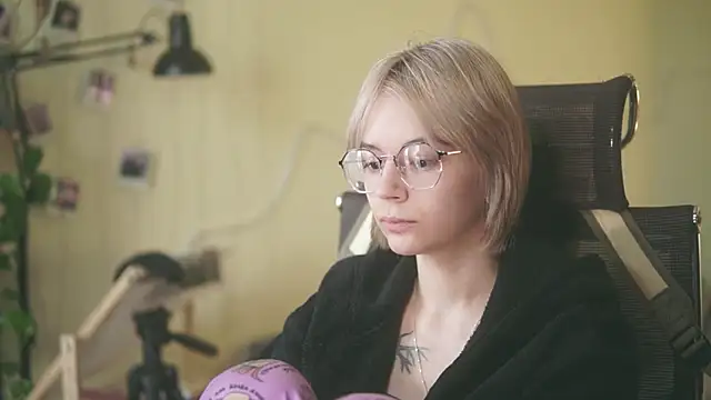 alyssa_sweet 即時 XXX 聊天