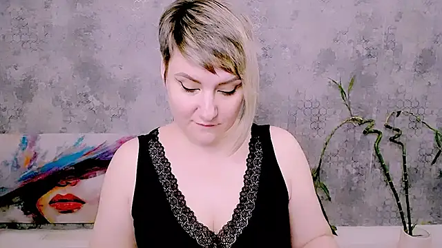 Djullia's Live XXX Chat