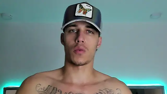 orionblaze69_ Show in webcam